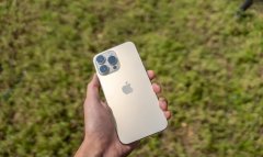 iPhone 14 的摄像头系统相比前一代有哪些升级？